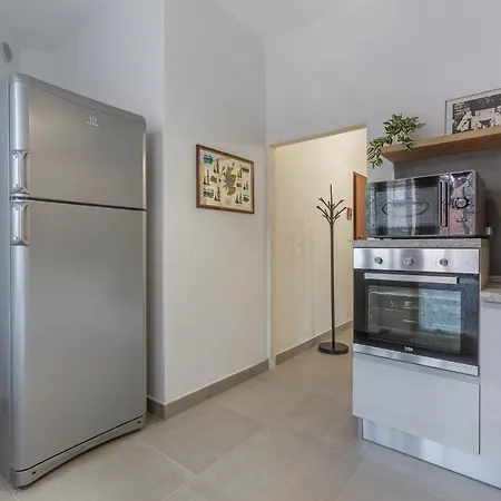 Biscay Bay With Balconies Apartman