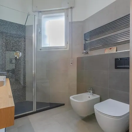 Biscay Bay With Balconies * Ferrara