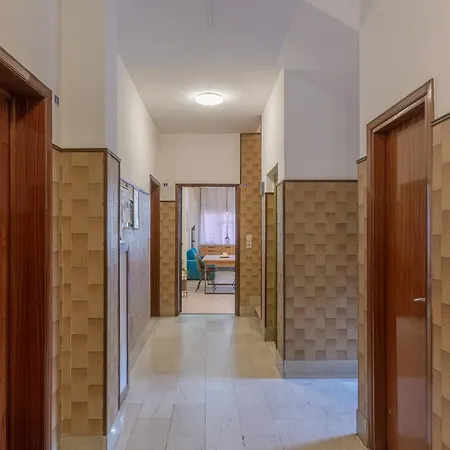 Biscay Bay With Balconies Apartment Ferrara