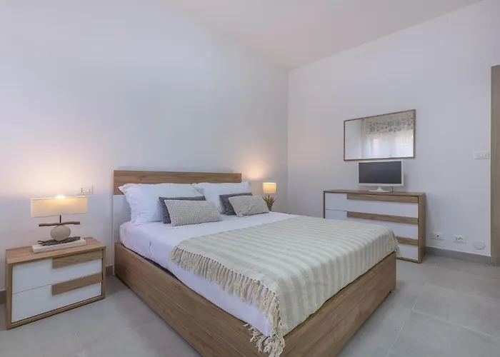 Biscay Bay With Balconies Ferrara